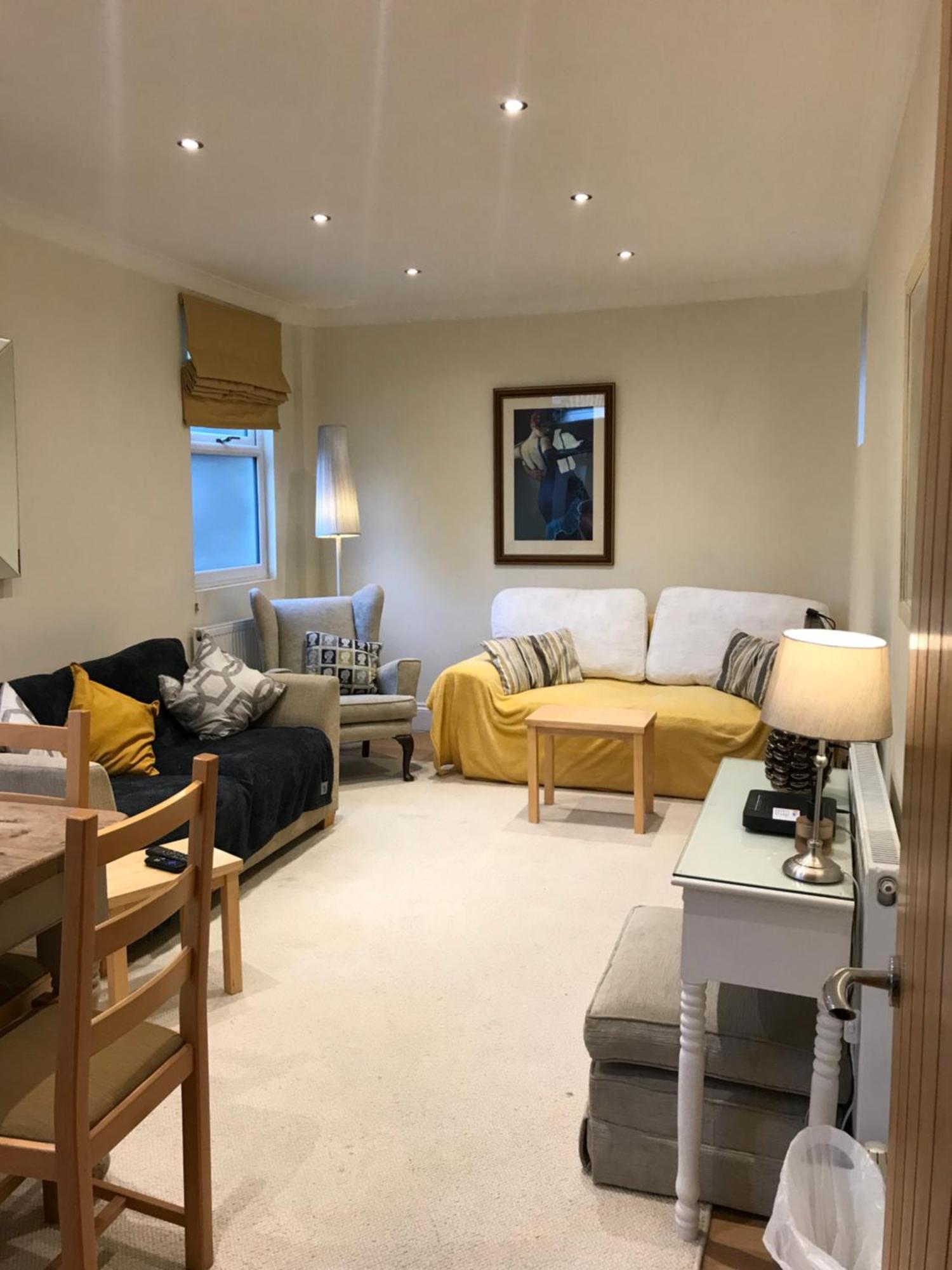 Stylish & Spacious 3 Bed Victorian House Sleeps Up To 7 - Near O2, Museums, Excel, Mazehill Station 12 Mins Direct Into London Bridge المظهر الخارجي الصورة